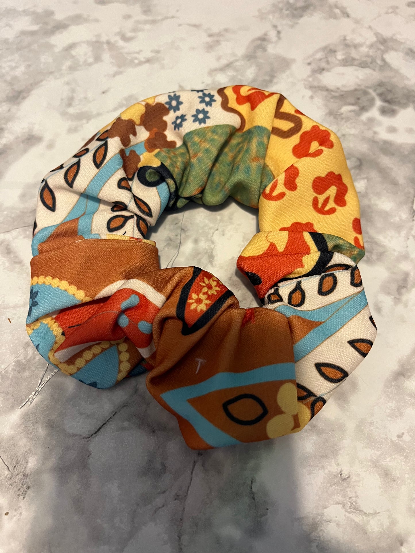 Multicolored 70s Look Standard Scrunchie