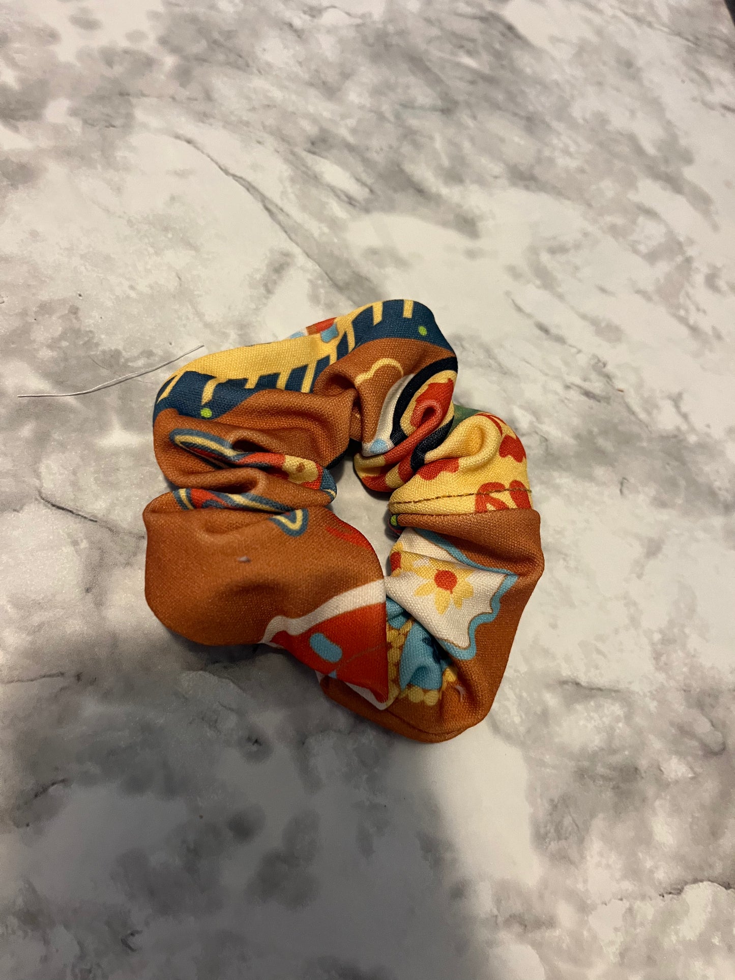 Multicolored 70s Look Mini Scrunchie