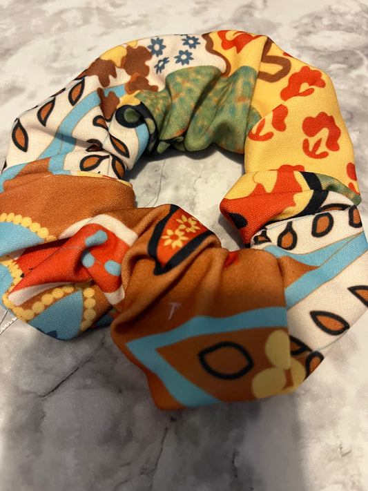 Multicolored 70s Look Standard Scrunchie